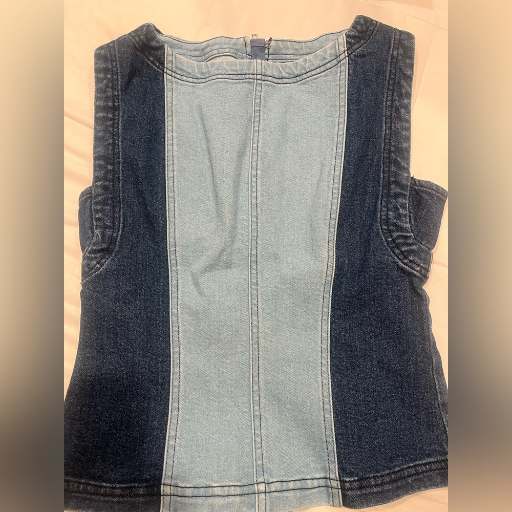 Trendy Two-Tone Denim sleeveless top